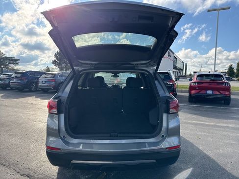Used 2024 Chevrolet Equinox LT image 16
