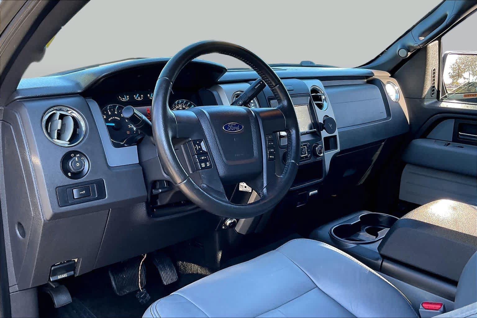 Used 2014 Ford F150 XLT w/ XLT Chrome Package RWD image 15