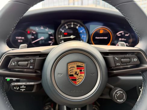 Certified 2024 Porsche 911 Carrera RWD image 30