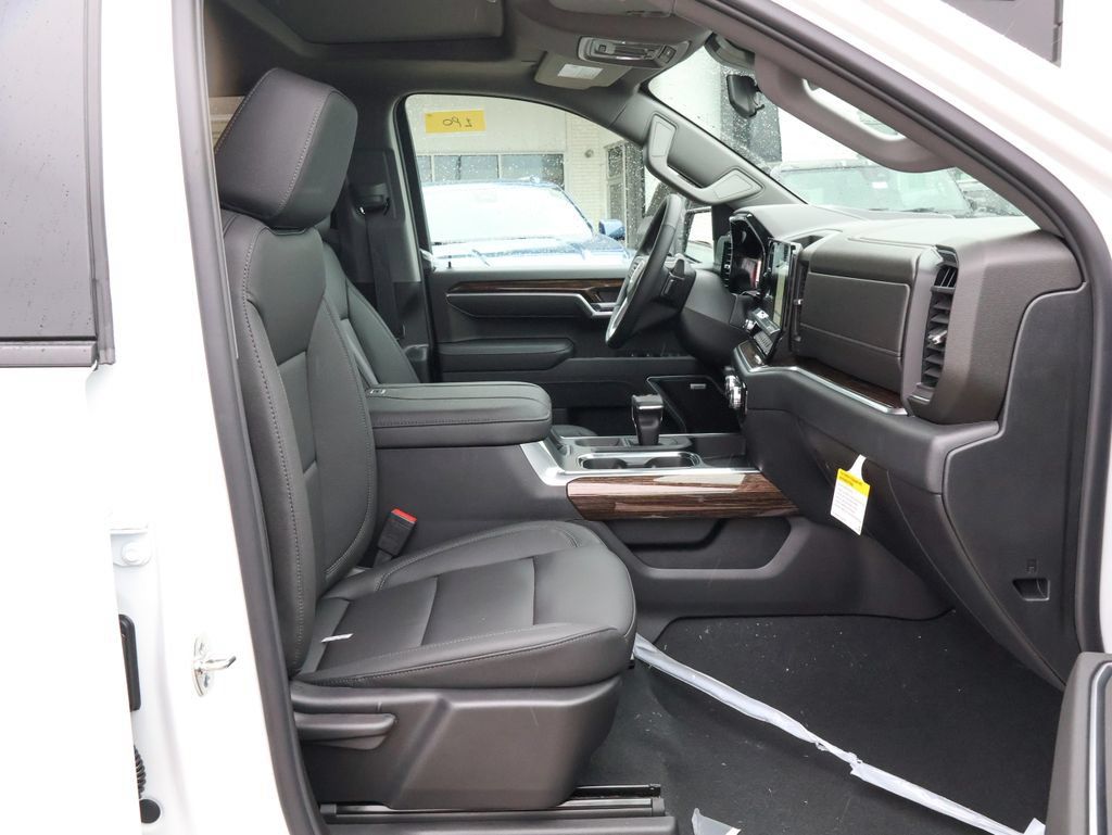 New 2026 GMC Sierra 1500 Elevation w/ Elevation Premium Package AWD/4WD image 27