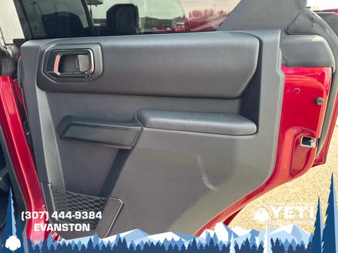 Used 2025 Ford Bronco Badlands AWD/4WD image 17