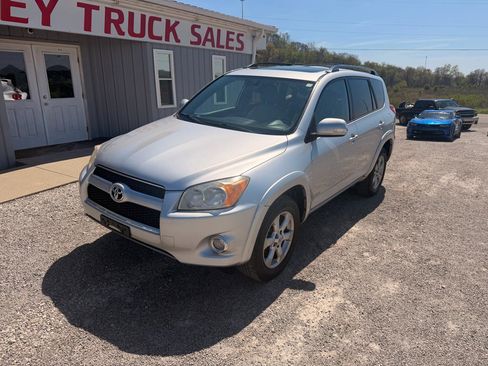 Used 2012 Toyota RAV4 Limited w/ Premium Plus Value Pkg AWD/4WD image 3