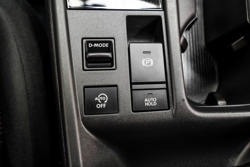 Used 2026 Nissan Sentra SR w/ Floor Mat Package FWD image 25