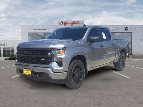 Used 2024 Chevrolet Silverado 1500 Custom image 1