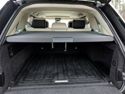 Used 2019 Land Rover Range Rover image 21