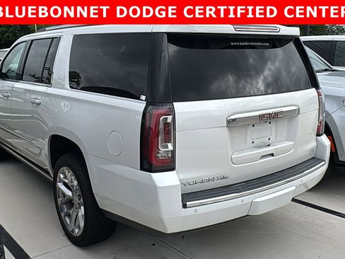 Used 2019 GMC Yukon XL Denali w/ Denali Ultimate Package AWD/4WD image 6