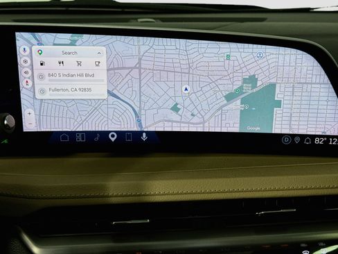 Used 2024 Cadillac XT4 Premium Luxury FWD image 15