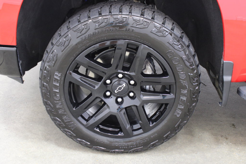 Used 2024 Chevrolet Silverado 1500 Custom Trail Boss w/ LPO, Dark Essentials Package AWD/4WD image 26