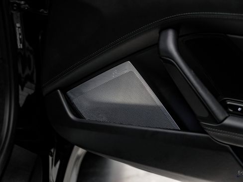 Used 2022 Porsche 911 Turbo S image 87