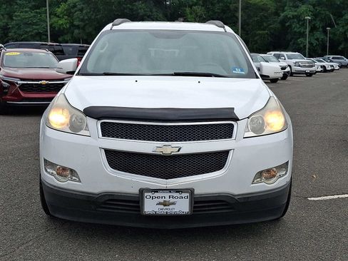 Used 2010 Chevrolet Traverse LT w/ Personal Connectivity Package FWD image 2