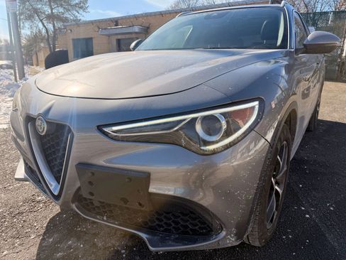 Used 2019 Alfa Romeo Stelvio Ti image 32