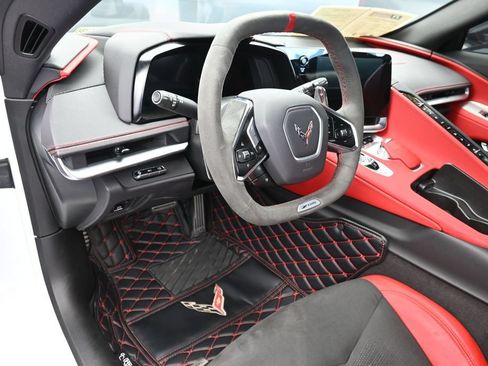 Used 2024 Chevrolet Corvette Z06 RWD image 14