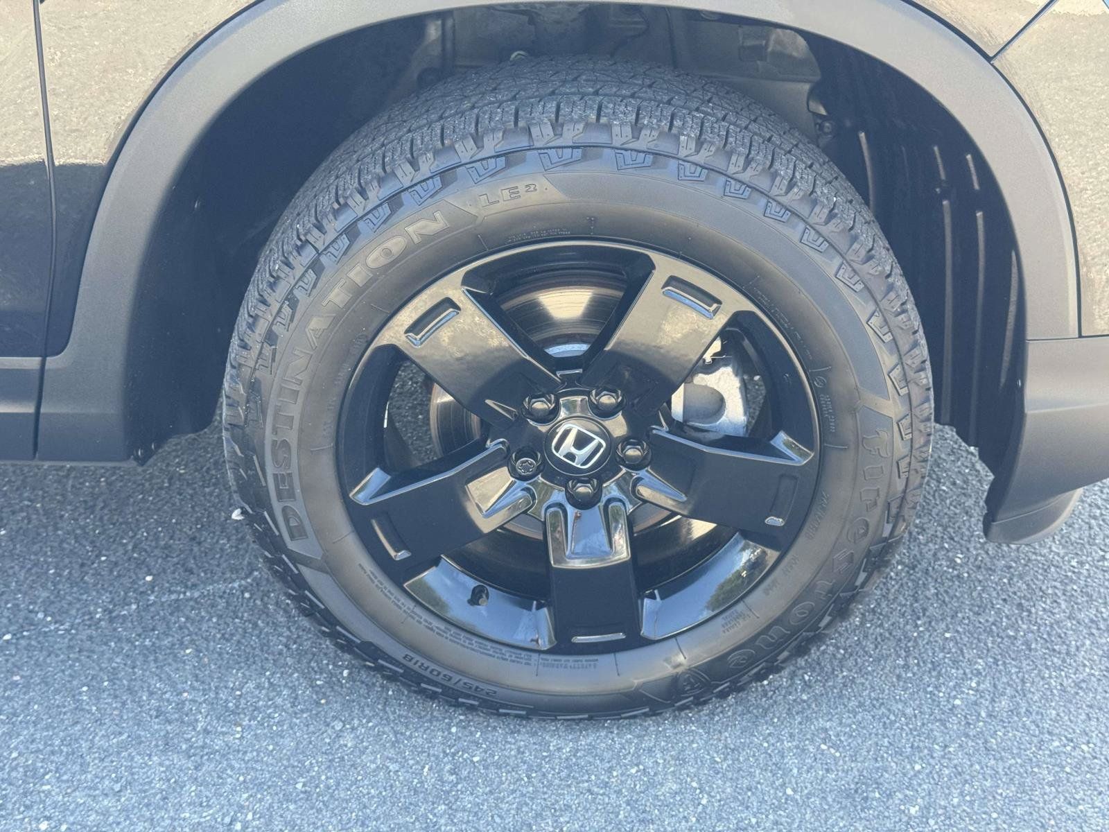 Used 2025 Honda Ridgeline Black Edition image 8