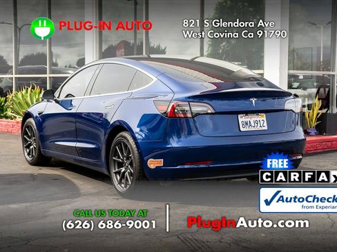 Used 2019 Tesla Model 3 Standard Range Plus image 2