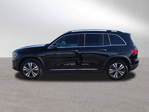 Used 2025 Mercedes-Benz GLB 250 4MATIC image 6