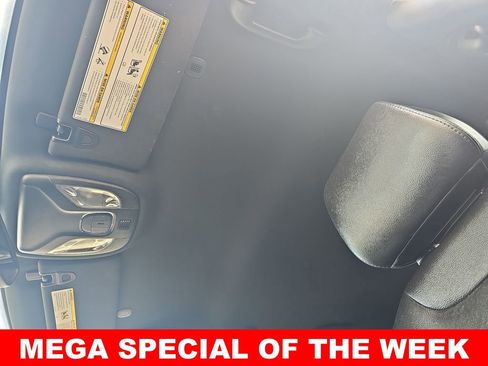 Used 2024 Jeep Compass Limited image 29