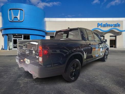 New 2026 Honda Ridgeline Black Edition image 3