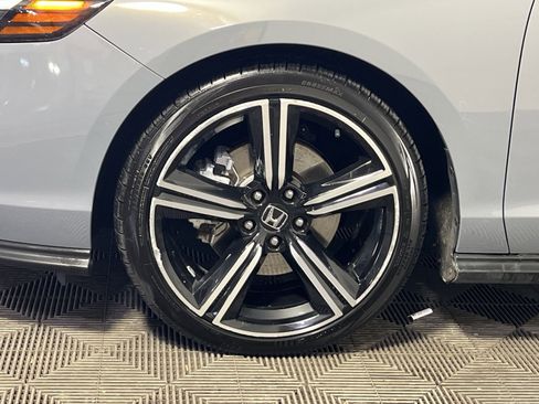 Used 2023 Honda Accord Sport image 12