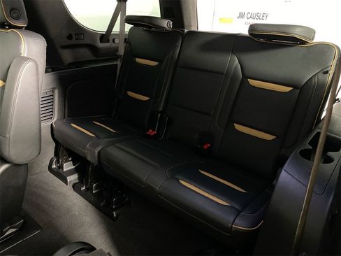 Used 2023 GMC Yukon XL AT4 w/ AT4 Premium Plus Package image 23