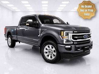 Used 2022 Ford F350 Platinum w/ FX4 Off-Road Package AWD/4WD video 3