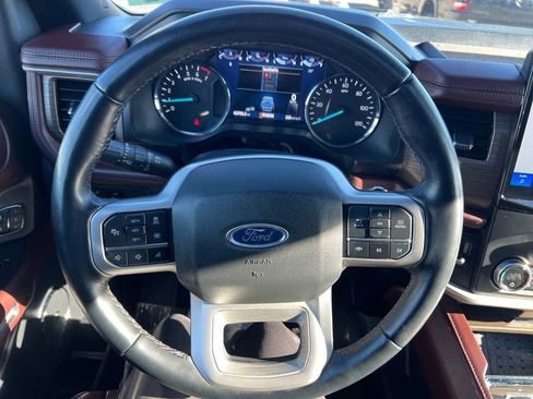 Used 2023 Ford Expedition Max Limited image 17