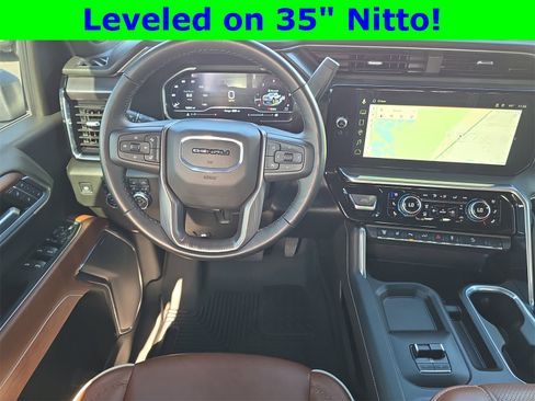 Used 2025 GMC Sierra 2500 Denali Ultimate w/ Max Trailering Package image 9