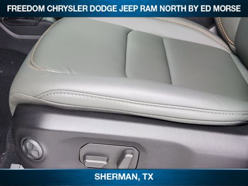 New 2026 Jeep Gladiator Mojave image 18