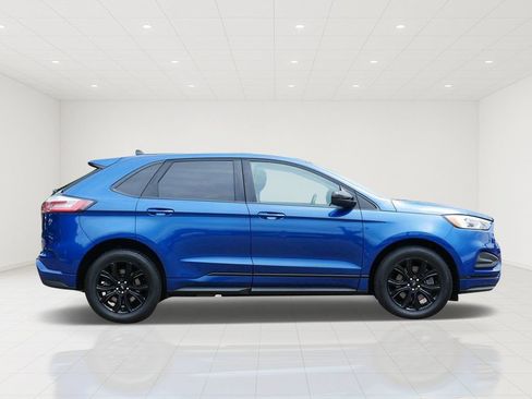Certified 2024 Ford Edge SE w/ Black Appearance Package AWD/4WD image 2