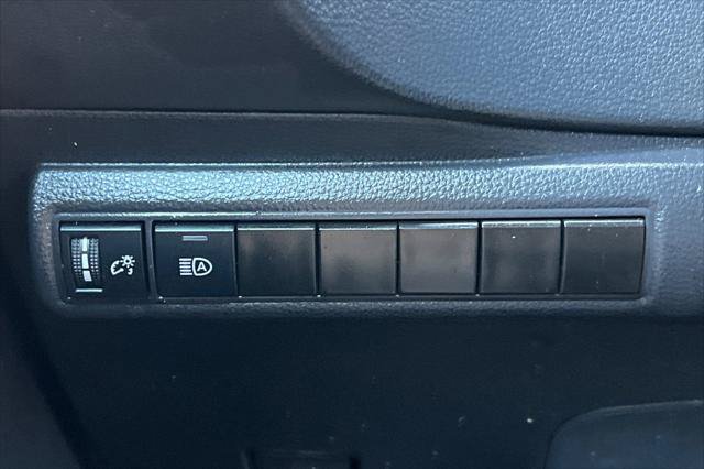 Certified 2025 Toyota Corolla SE w/ Convenience Package FWD image 28