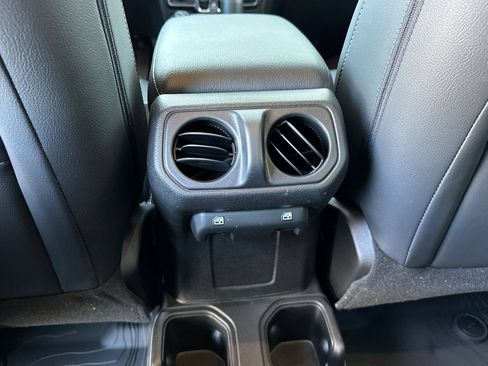 New 2026 Jeep Gladiator Willys AWD/4WD image 15