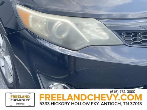 Used 2012 Toyota Camry SE FWD image 9