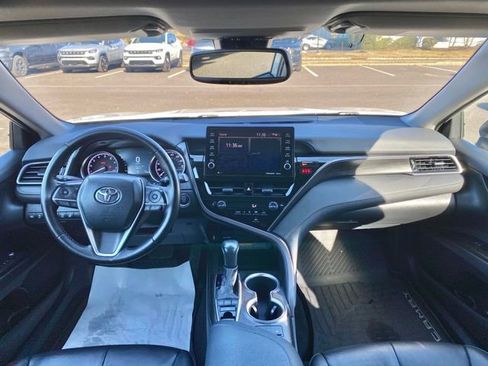 Used 2021 Toyota Camry XLE w/ Cold Weather Package image 35