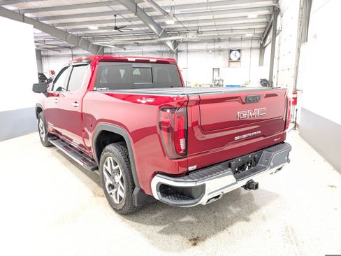 Used 2024 GMC Sierra 1500 SLT w/ SLT Premium Plus Package AWD/4WD image 5