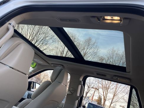 Used 2021 Lincoln Navigator Reserve w/ Luxury Package image 22