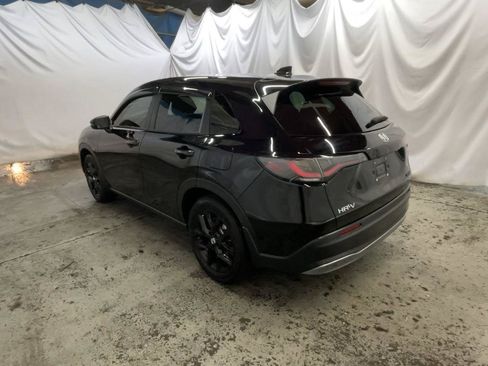 Used 2025 Honda HR-V Sport image 8