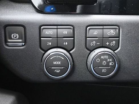 New 2026 Chevrolet Silverado 1500 High Country AWD/4WD image 27