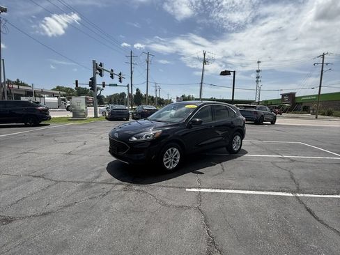 Used 2020 Ford Escape SE AWD/4WD image 6