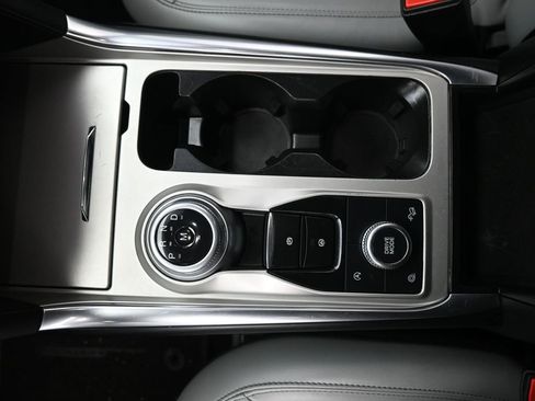 Used 2021 Ford Explorer XLT w/ Equipment Group 202A image 25