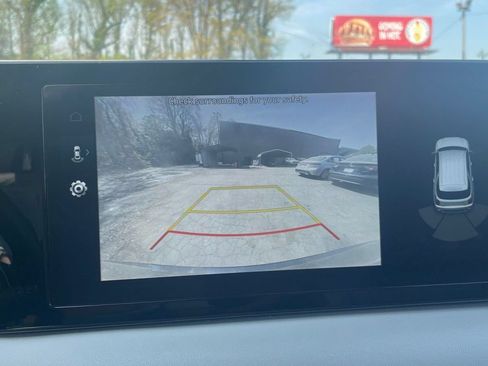 Used 2025 Hyundai Palisade SEL FWD image 24