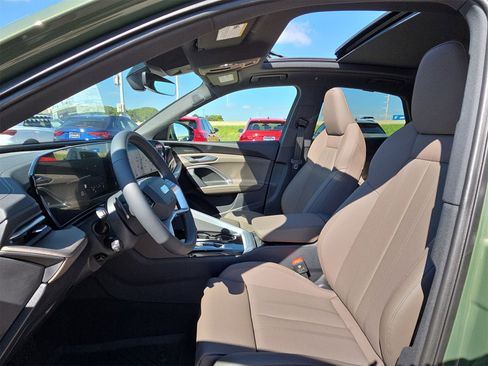Certified 2025 Audi Q5 Premium Plus image 16