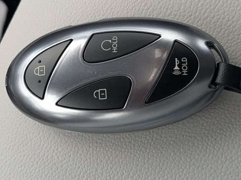 New 2026 Hyundai Elantra Limited FWD image 31