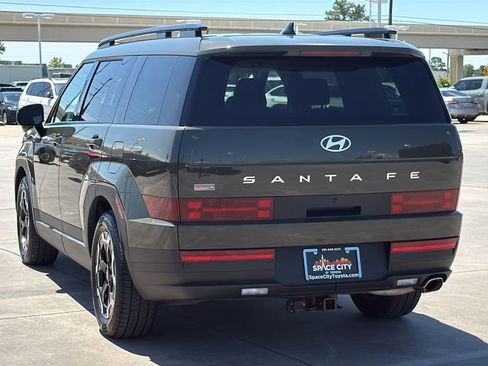 Used 2024 Hyundai Santa Fe SEL FWD image 3