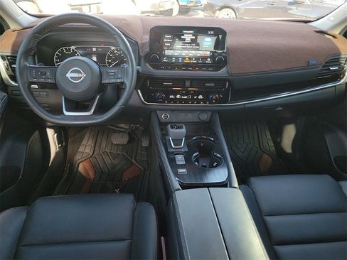 Used 2023 Nissan Rogue SL w/ SL Premium Package image 17