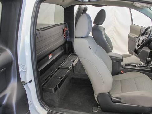 Used 2022 Toyota Tacoma SR AWD/4WD image 20