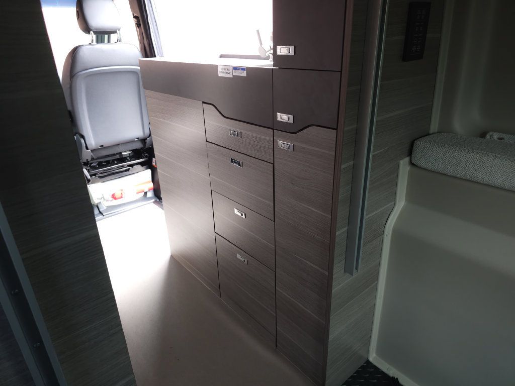Used 2023 Mercedes-Benz Sprinter 2500 image 47