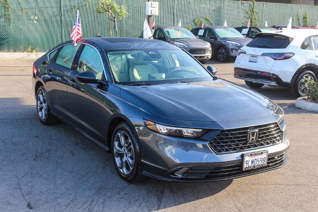 Used 2024 Honda Accord EX image 3