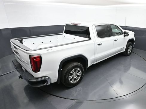Used 2024 GMC Sierra 1500 SLT AWD/4WD image 39