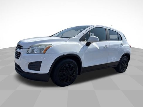 Used 2016 Chevrolet Trax LS image 1