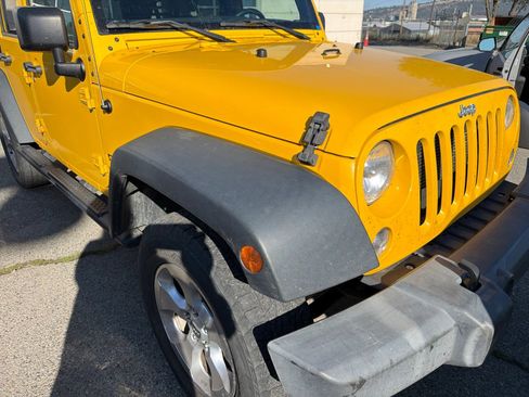 Used 2015 Jeep Wrangler Unlimited Sport w/ Quick Order Package 24S AWD/4WD image 4