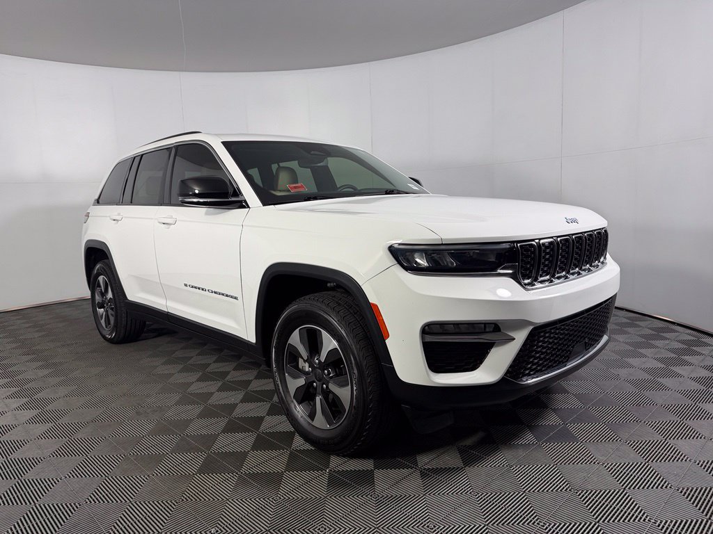 Used 2024 Jeep Grand Cherokee Limited 4xe AWD/4WD image 4